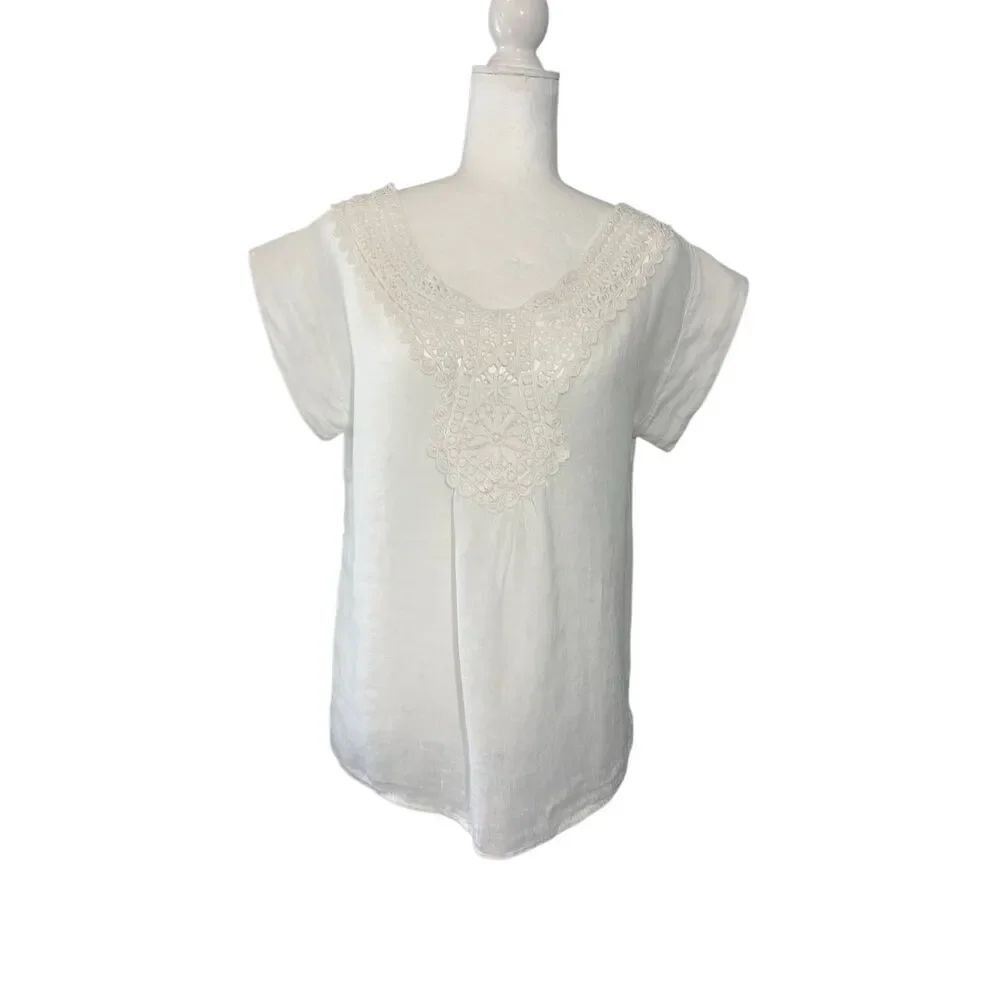 Bellambra white linen blouse with crocheted neckline and cap sleeves - M
